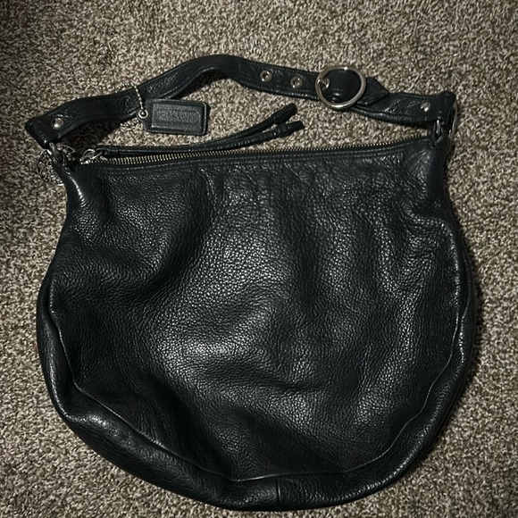 Coach Handbags - Coach leather bag.